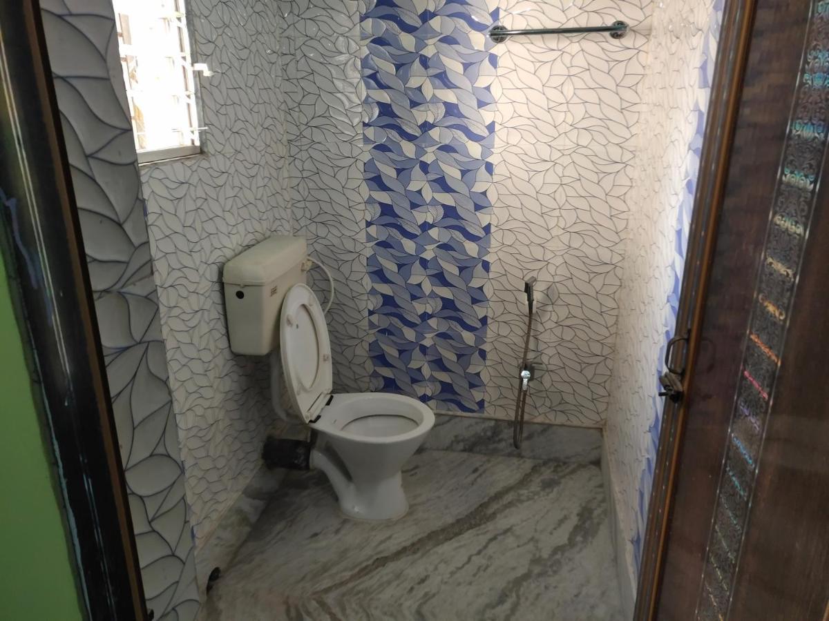 Radha Rani Lodge Siliguri Eksteriør billede