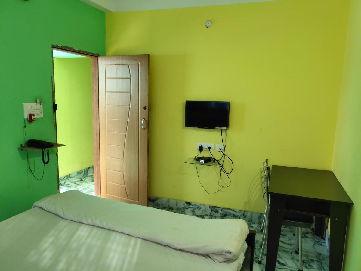 Radha Rani Lodge Siliguri Eksteriør billede